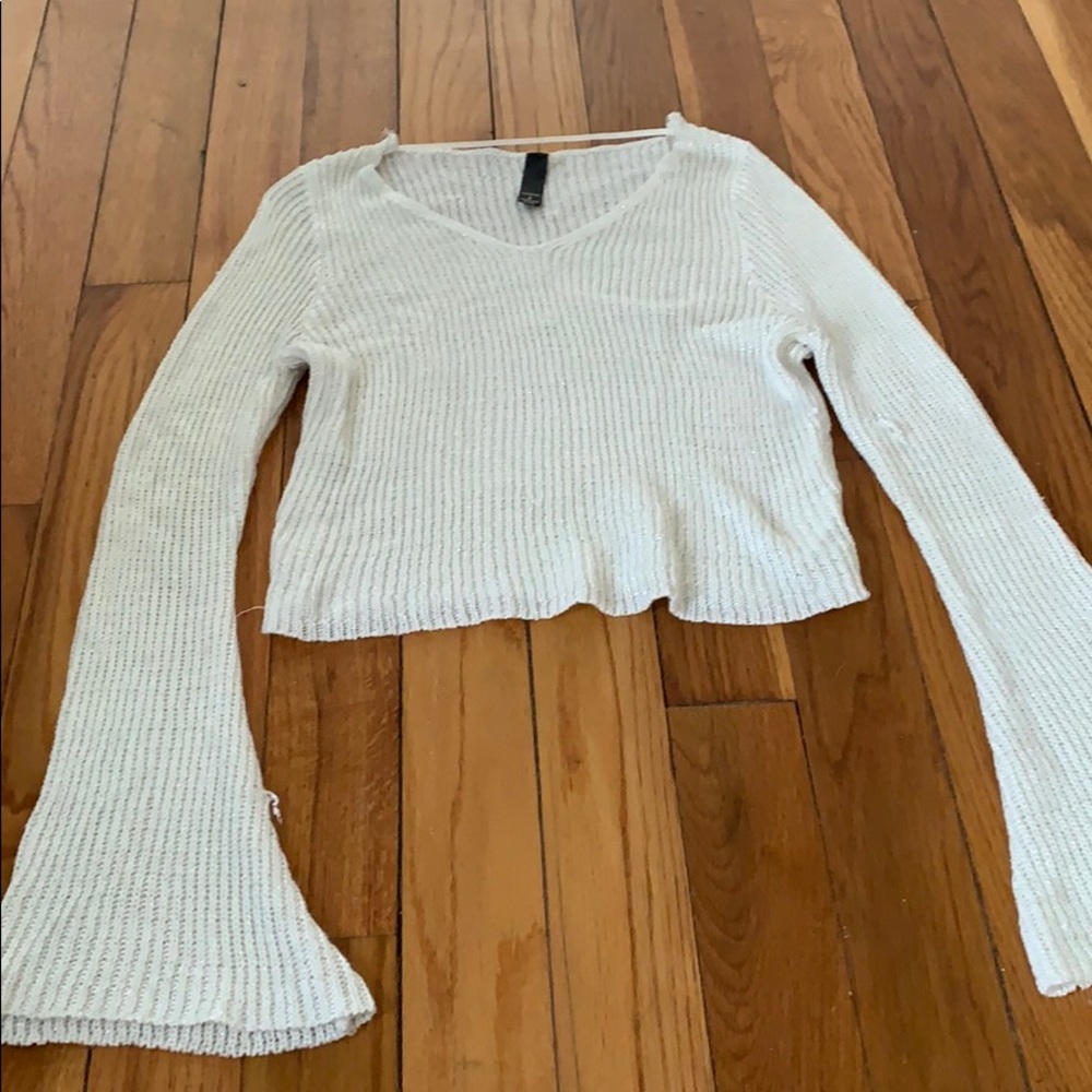 Sweater, long sleeves with flare bottoms